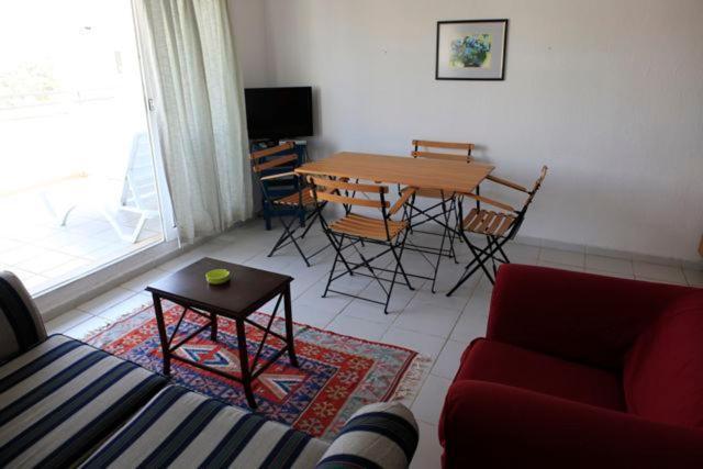 Emelce Apart Bodrum Bagian luar foto