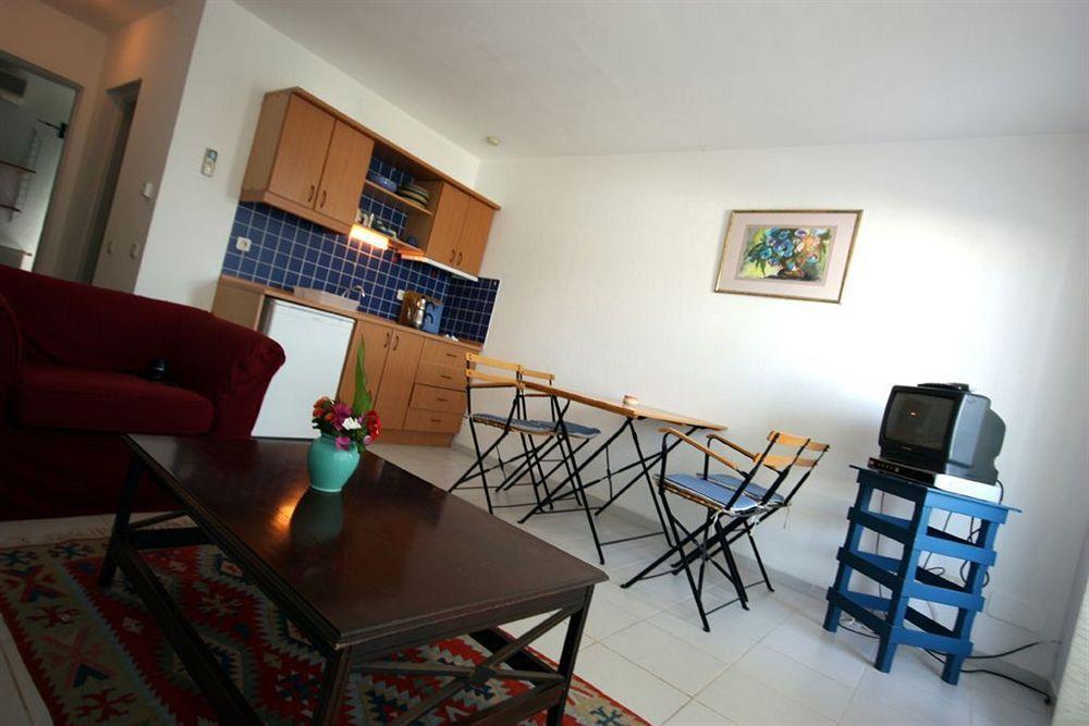Emelce Apart Bodrum Bagian luar foto